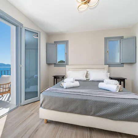 Villa Assos Rockshore *